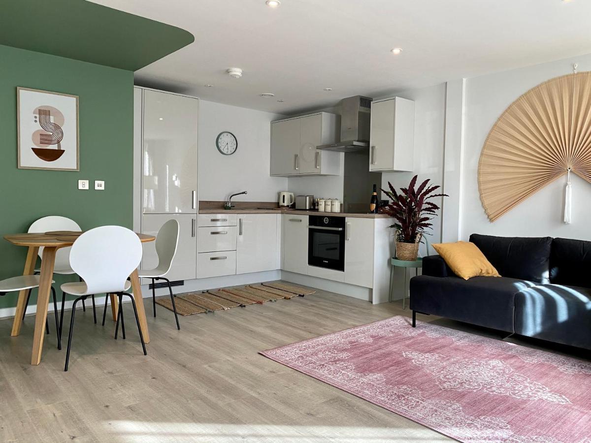 Modern Apartment In Central Quiet York With Free Parking - Contemporary New Building Luaran gambar